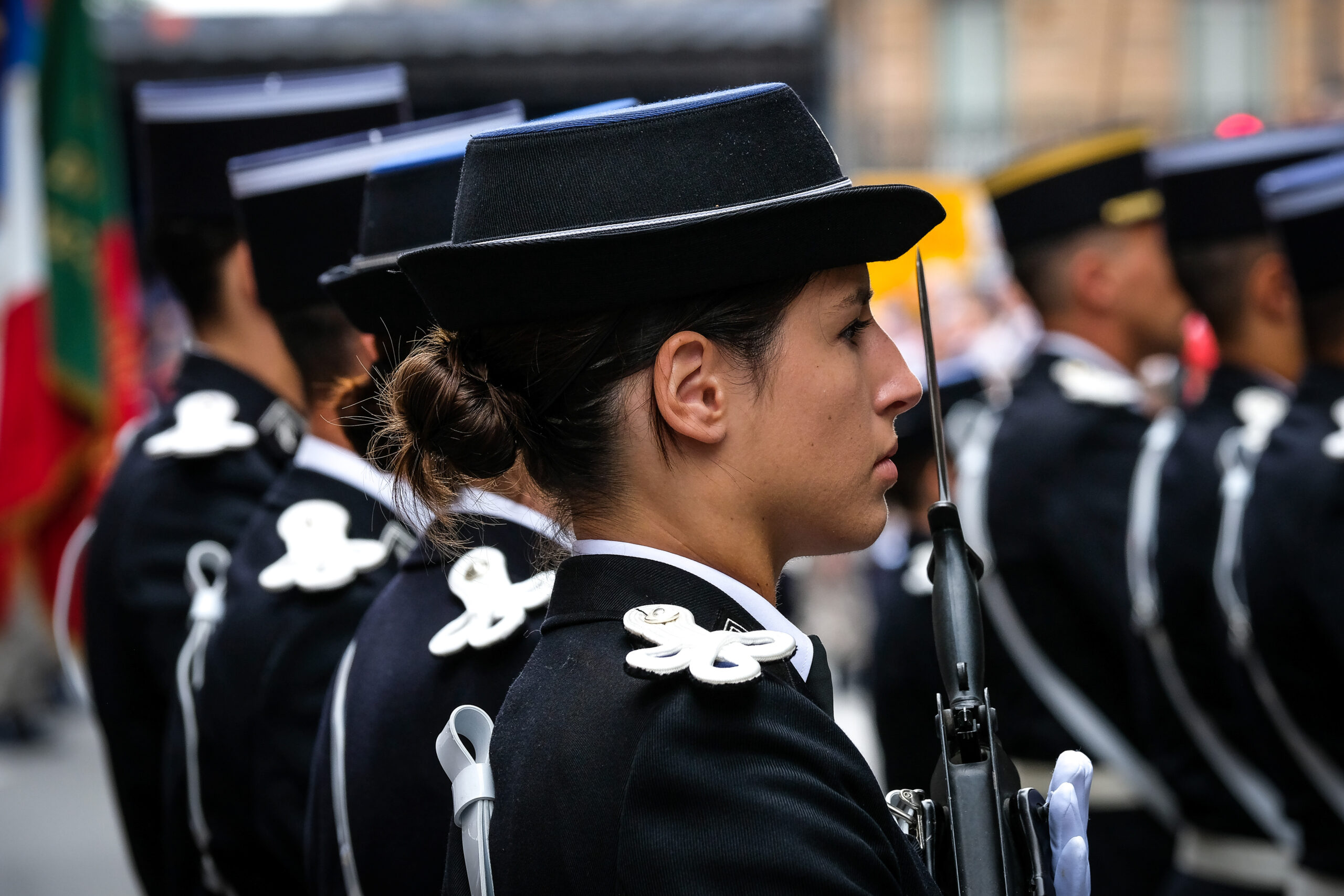 La féminisation des armées : progrès sociétal ou enjeu opérationnel ?
